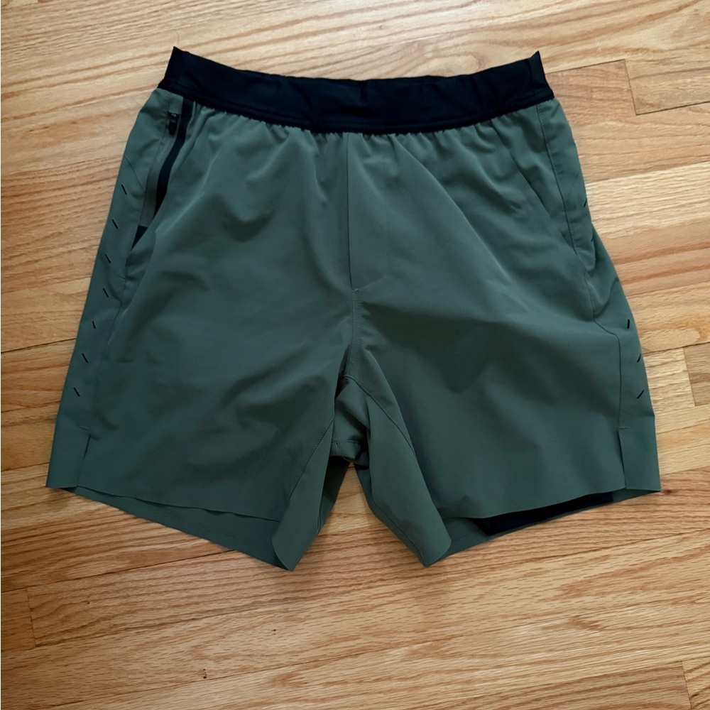 Men's Green Lined Athletic Shorts